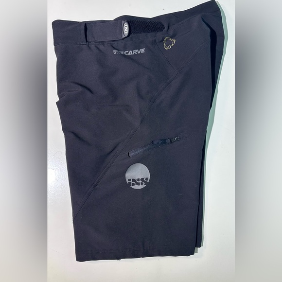 Men’s IXS Carve mountain bike shorts in Medium. - Picture 3 of 6